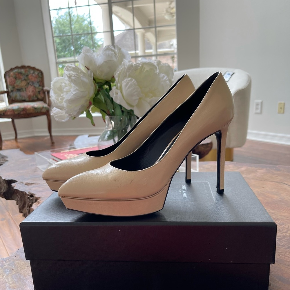YSL CLASSIC NUDE HEELS / PRACTICALLY NEW ✨